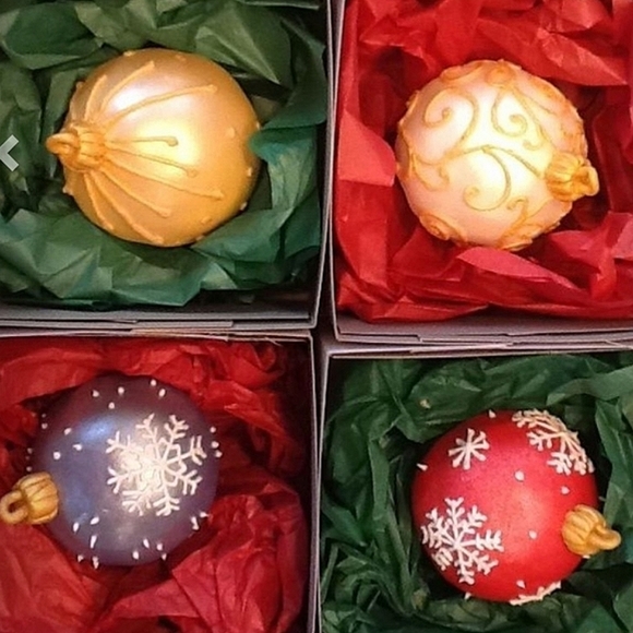 Christmas Ornaments Silicone Molds Make Hot Chocolate Cocoa Bombs, Mini  #1 - Picture 12 of 16